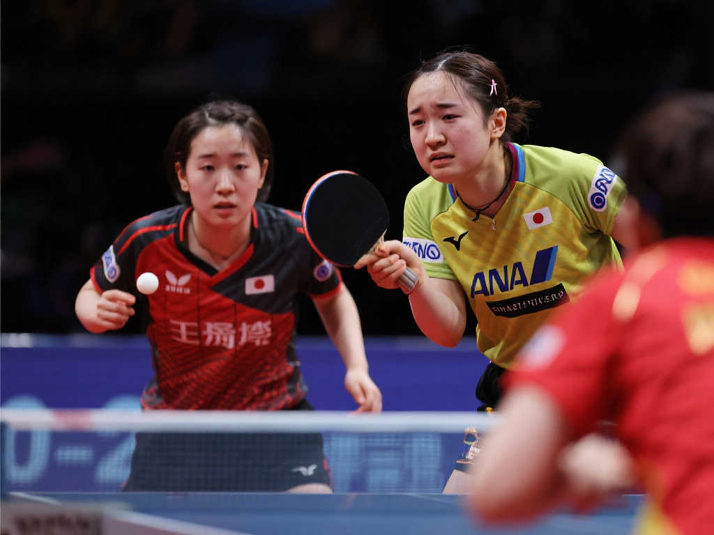 伊藤美诚2-0领先遭蒯曼3-4翻盘，赛后泪崩令人心疼